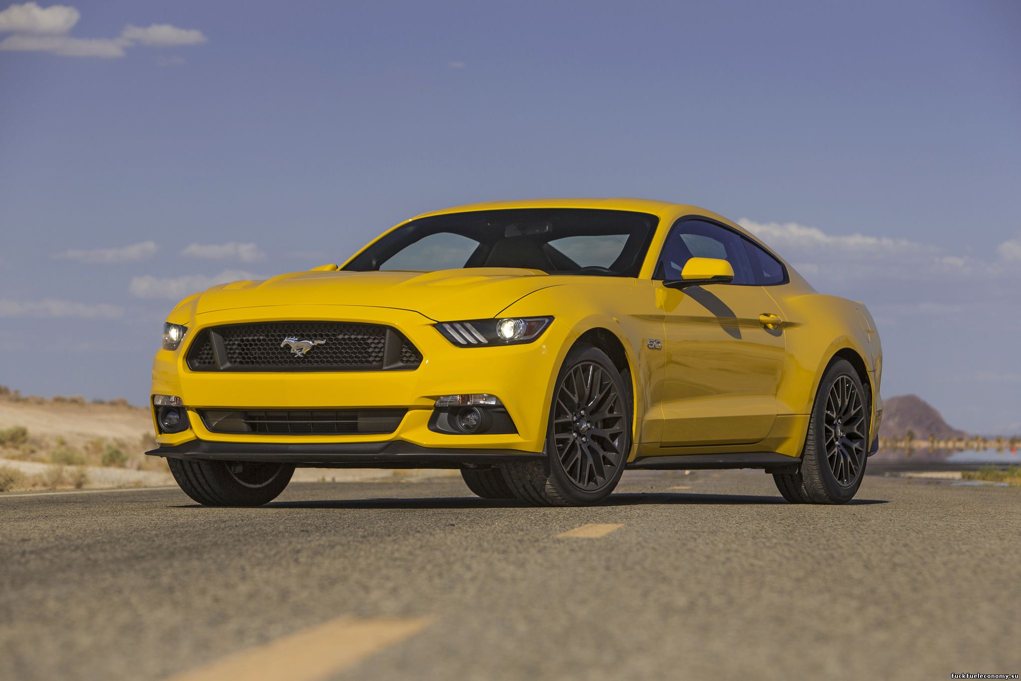 2015-ford-mustang-gt-front-three-quarter